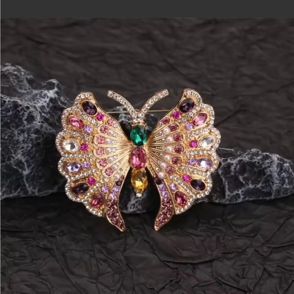 Women’s Elegant Butterfly Brooch 2.5” Multicolor Rhinestones Faux Pears Jewelry - Picture 5 of 5